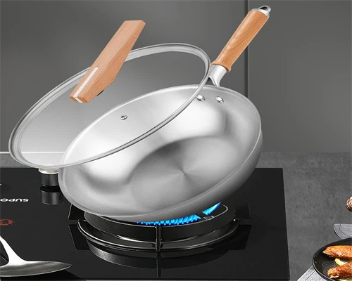 Pure titanium soup pot Pure titanium soup pot